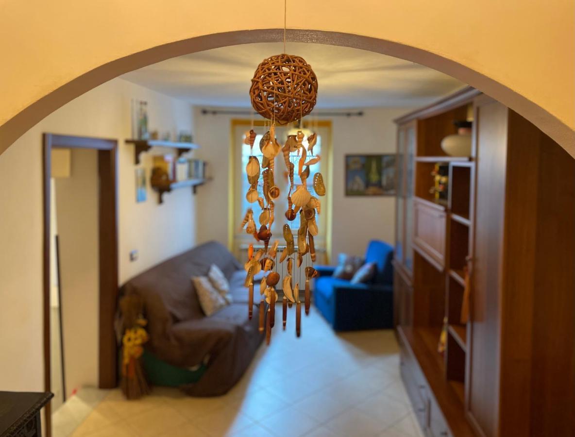 Valeriano Lunense Tra Alpi Apuane E Cinque Terre.. Casetta Renata!ヴィラ エクステリア 写真